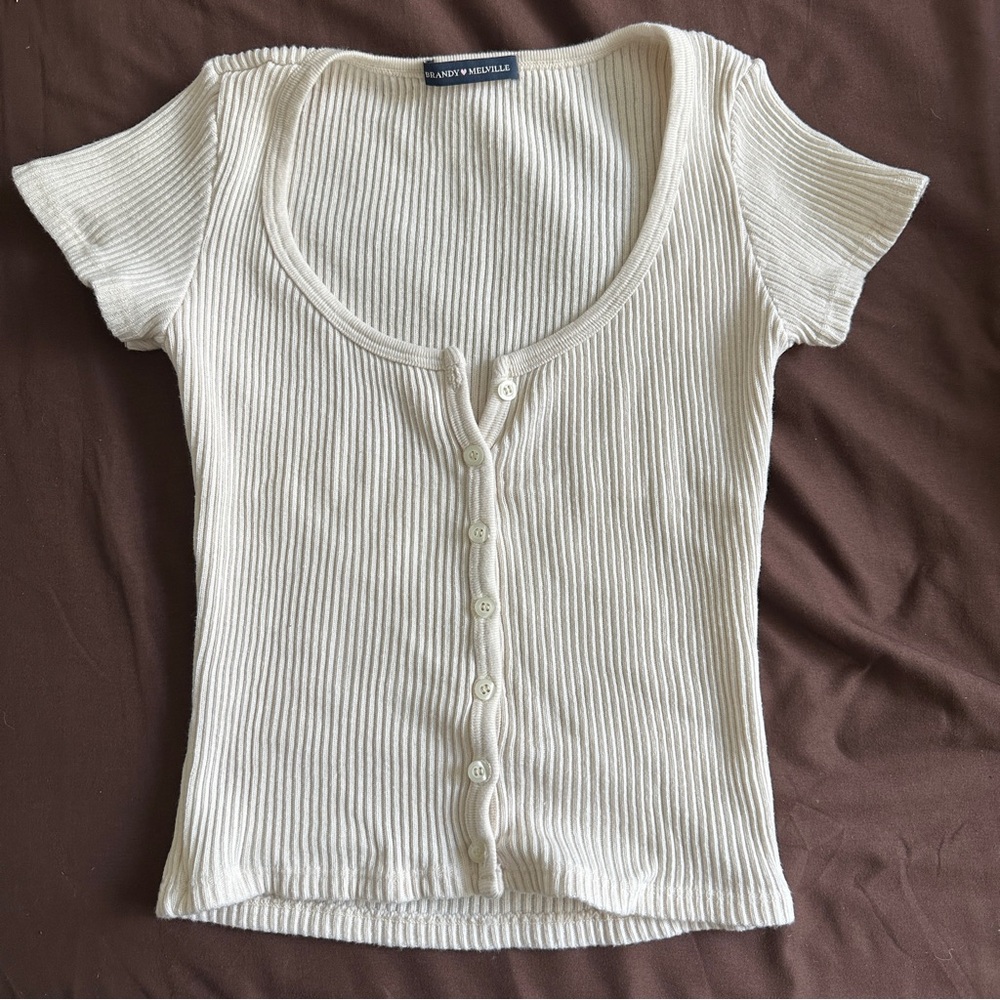 Brandy Melville cream/white short sleeve top
